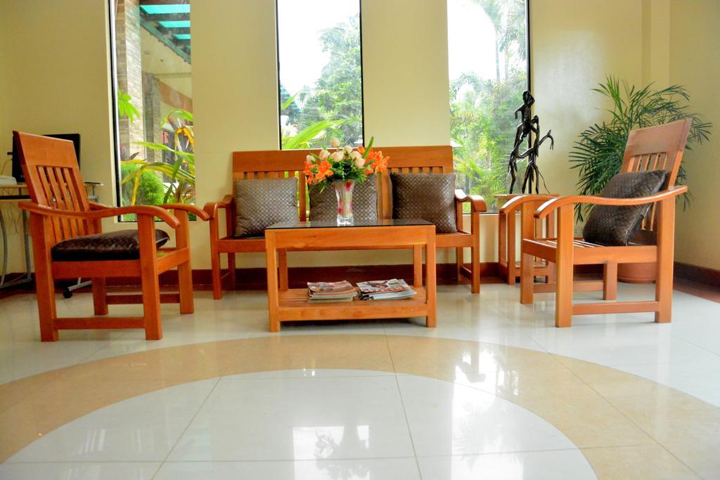 คาซานา สวีท Hotel Puerto Princesa ภายนอก รูปภาพ
