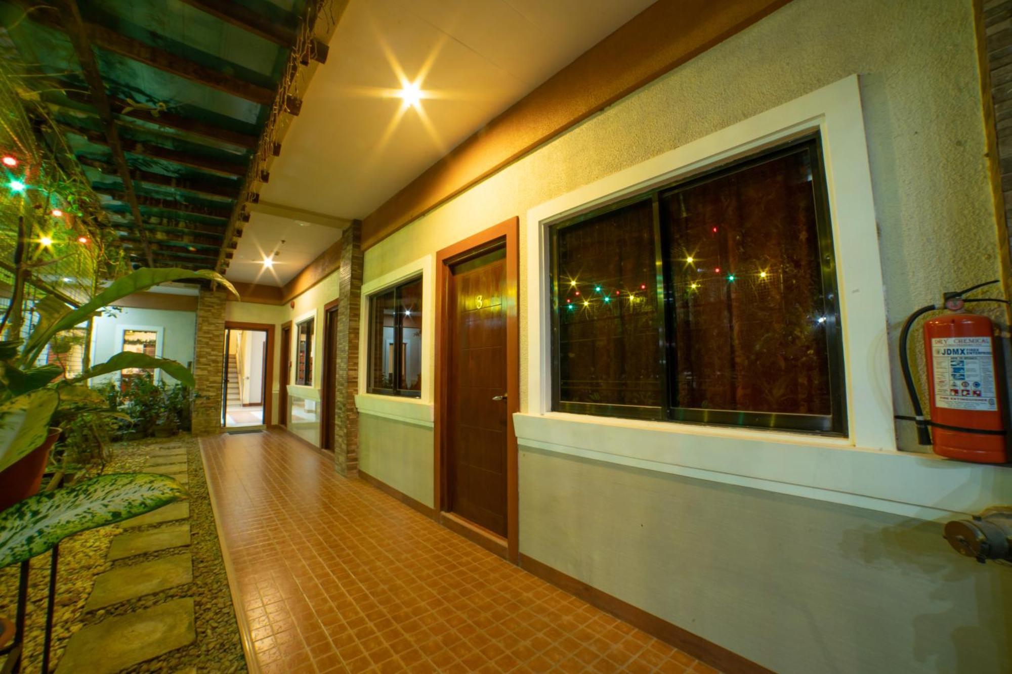 คาซานา สวีท Hotel Puerto Princesa ภายนอก รูปภาพ