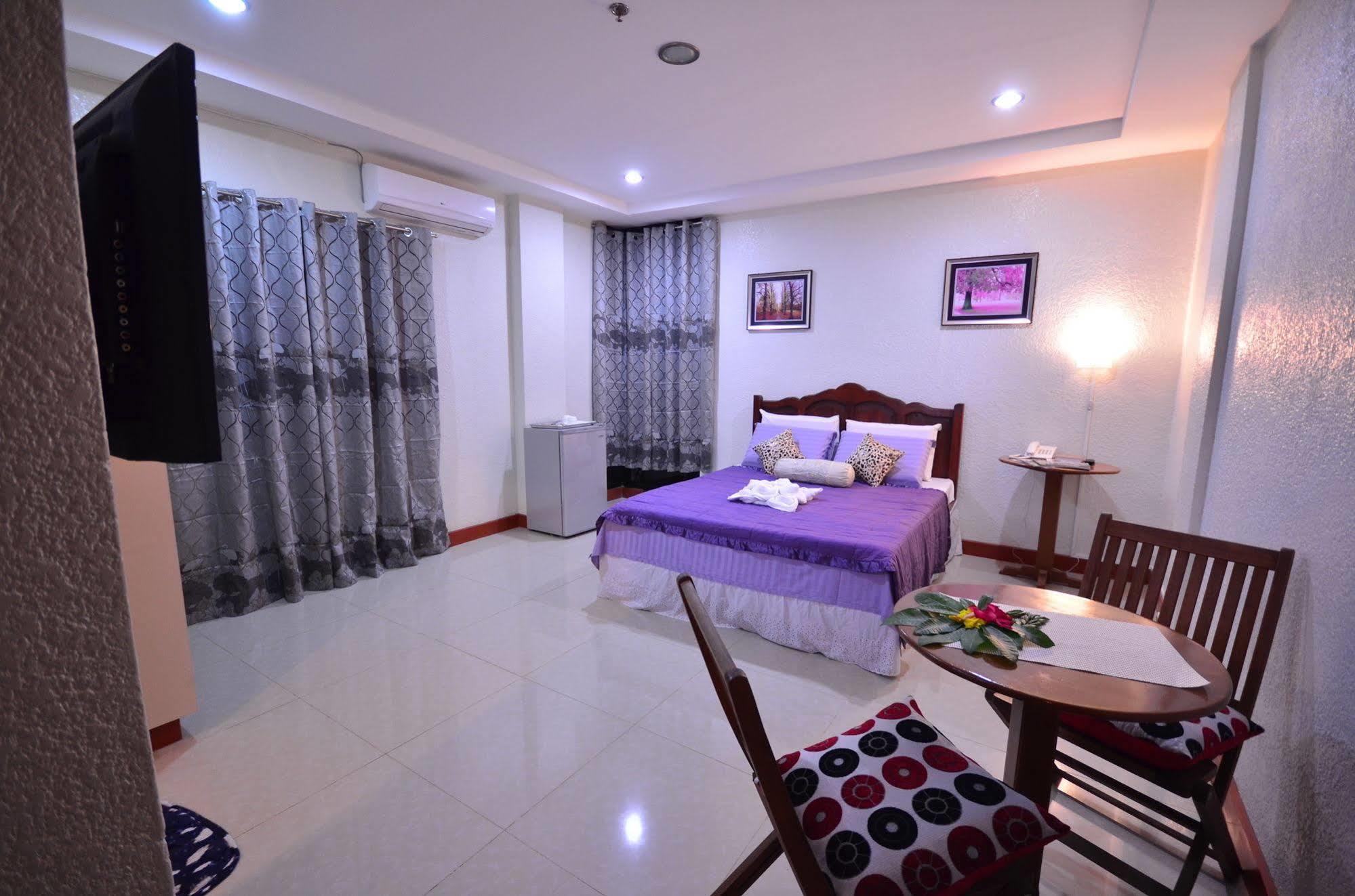 คาซานา สวีท Hotel Puerto Princesa ภายนอก รูปภาพ